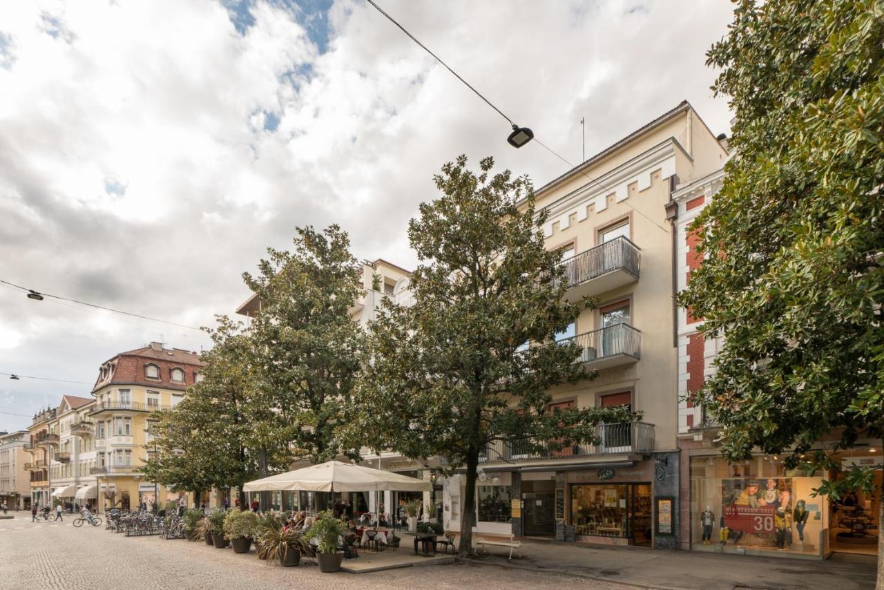 Meran Center Exterior foto